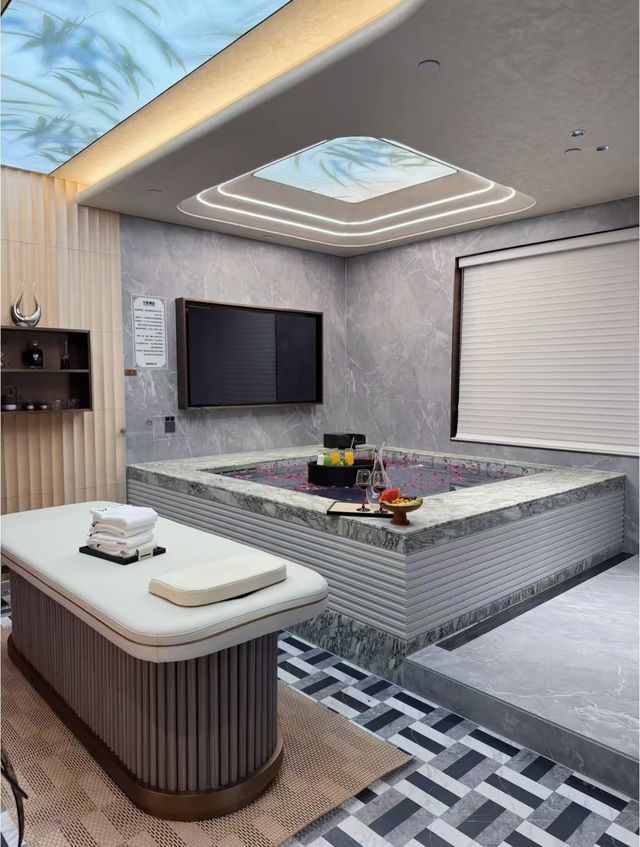 紅酒私湯唐山情侶約會已經next level了