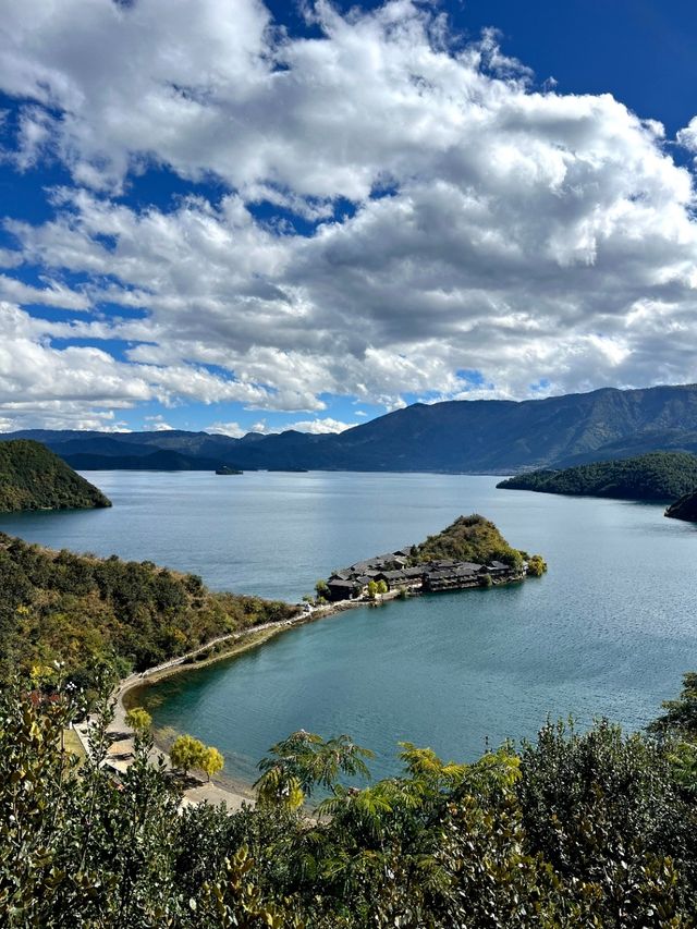 瀘沽湖晨霧圖如此美景我願來一萬次
