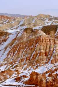 天梯山石窟首場雪,仙境美照刷屏冬日朋友圈