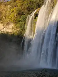 終於來到課本裡的黃果樹瀑布!