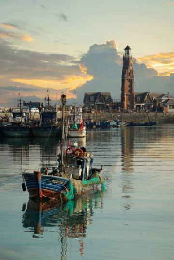 Seaside Fishing Village Café Check-in