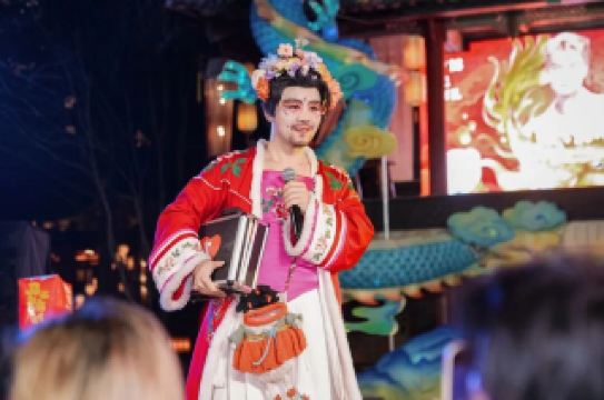 The 2026 Hengdian Lantern Festival will make a dazzling debut.