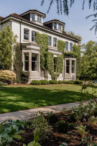 MacRiff in Aberdeen has the perfect vacation vibe.