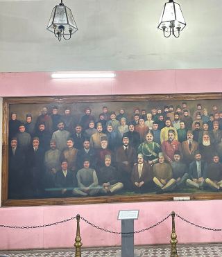 Rivers & Royals: Colonial Legacy at Ahsan Manzil, Dhaka 🌸