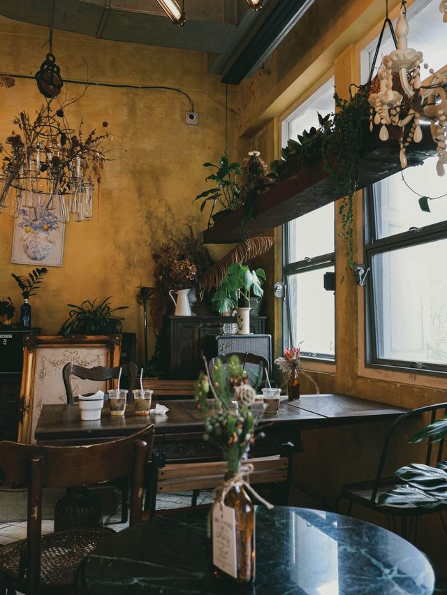 Wallflowers Café 