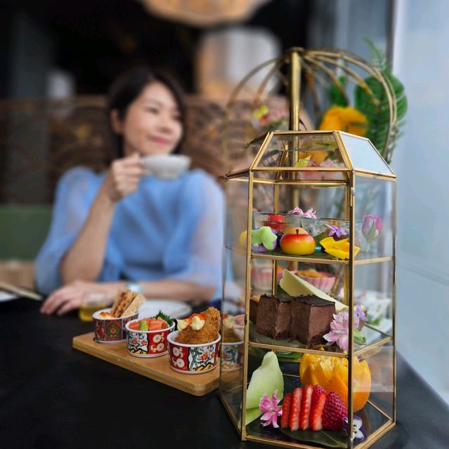 望住維港靚景享受精緻日式tea set🌸