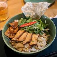 【ホイアン旧市街】おしゃれカフェで名物・カオラウを楽しむ！