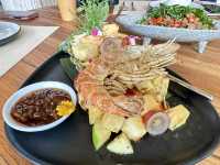 ร้านอาหารวิวทะเลสไตล์บาหลี