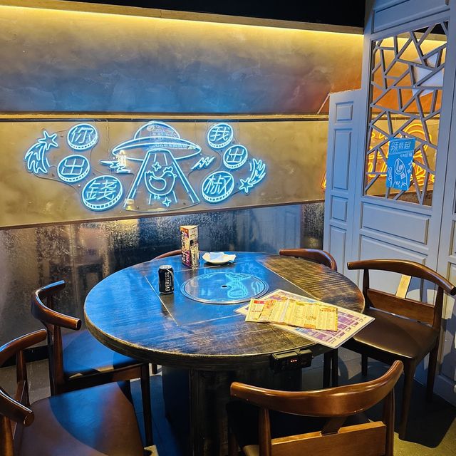 旺角太空宇宙元素 - 火鍋店