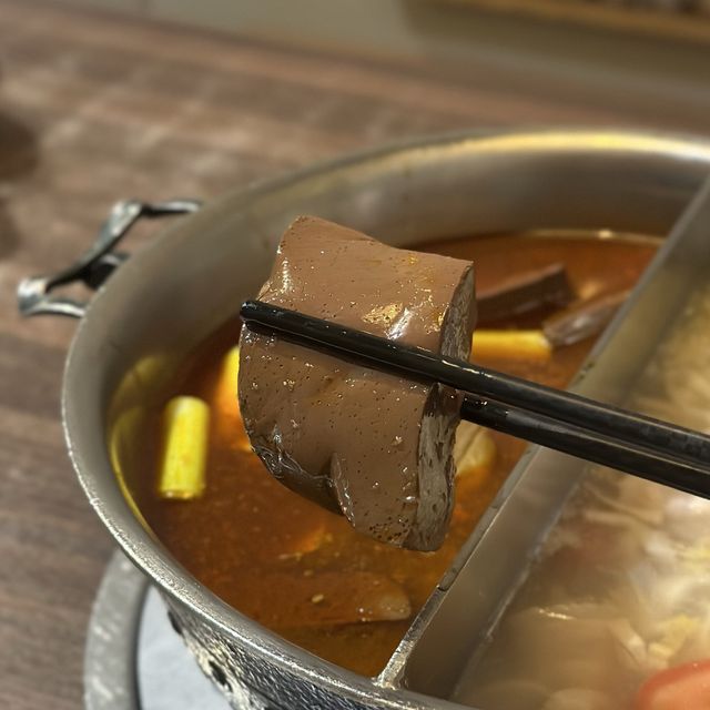 鼎王麻辣x酸菜鍋