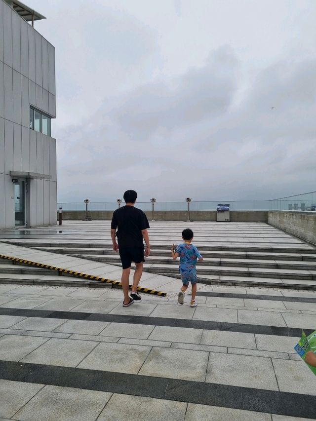 흐린 날 방문해도 선명하게 북녁을 바라볼 수 있는 곳!
