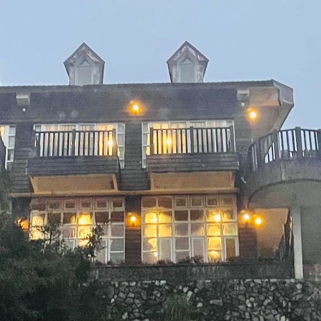 深山中22點就會熄燈的翠峰山莊