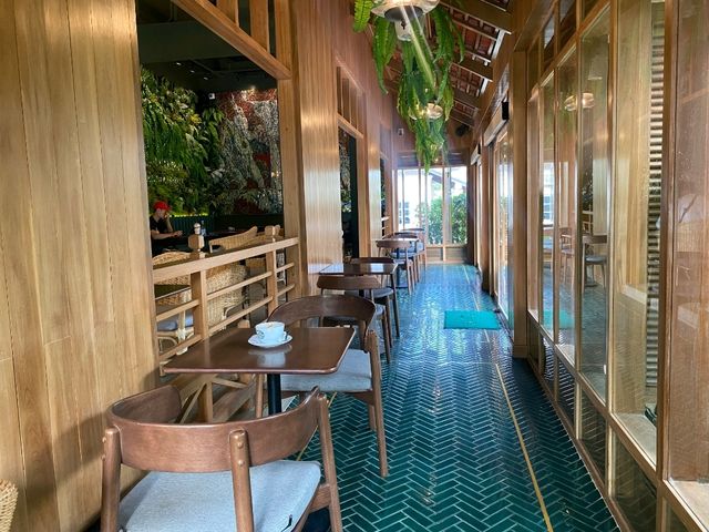 คาเฟ่อเมซอนหลวงพระบาง