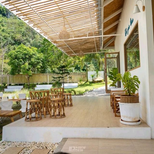 แวะกลางทางคาเฟ่ริมทางสวยมากบรรยากาศดีวิวสวยก