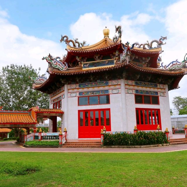 Kong Meng San Phor Kark See Monastery