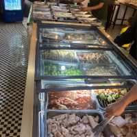 内陸国ラオス辺境のルアンナムターでまさかのseafood buffet
