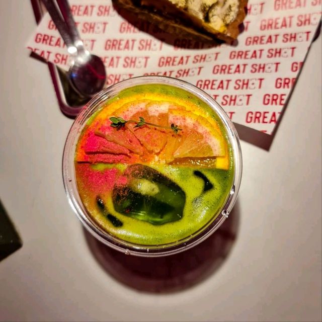 ลากแฟนไปคาเฟ่แดงริมทะเลสุดจึ้งกินน้ำขนม&ถ่ายรูปจุกๆ