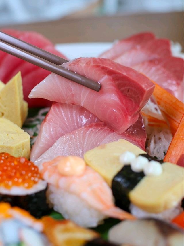 grand weekend buffet ไลน์บุฟเฟ่ต์เยอะมาก