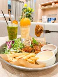 香港探店🇭🇰｜柑橘主題韓國菜 必食窩夫布朗尼！