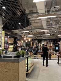 🇸🇬Swee Lee, Star Vista for music lovers 🎸