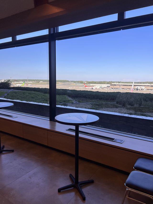 【成田空港】第二ターミナル　紙飛行機