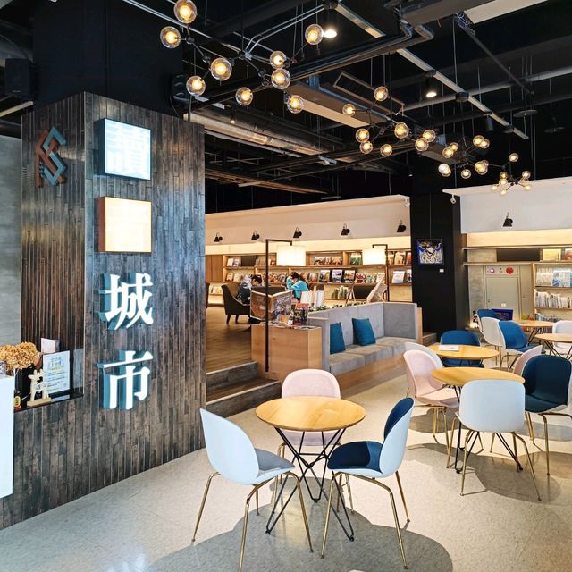 屏東讀者城市 充滿書香氣息的地方 可以待上一個下午