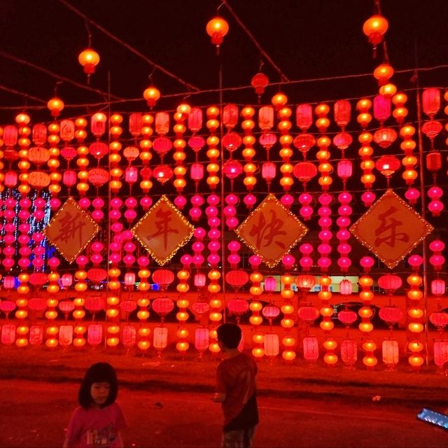 Beautiful CNY decorations in Jementah