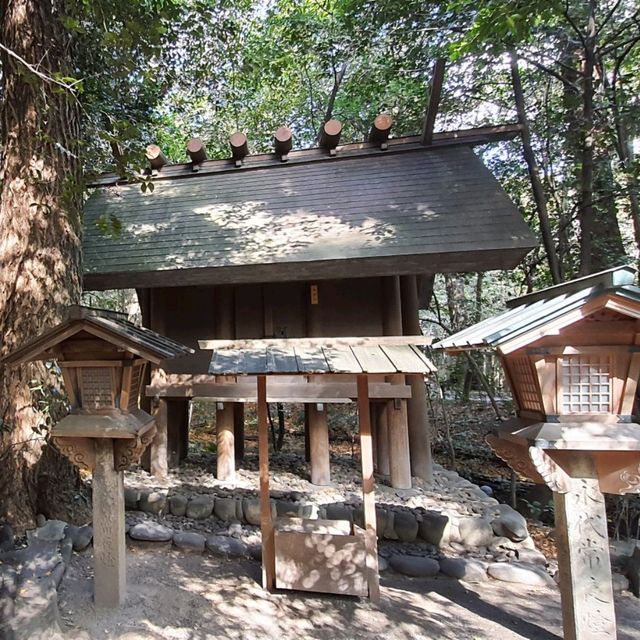熱田神宮中女神神社【清水社】
