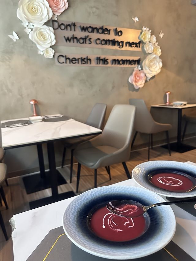 ✨ 銅鑼灣樓上西餐廳·必試威靈頓三文魚
