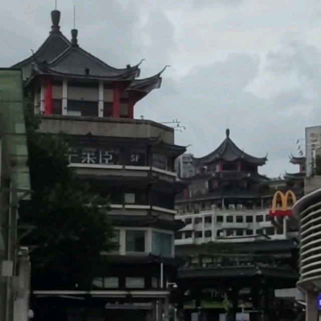 ✨打卡曾經的深圳墟~如今的"東門"老街✨