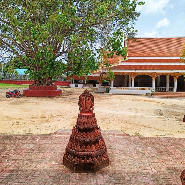 วัดราชธรรมาราม (วัดพระธาตุศิลางู)​