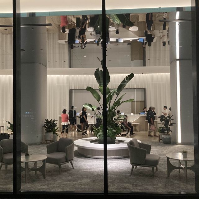 みなとみらいでは珍しい屋外プールあり！立地とコスパも良き✨✨