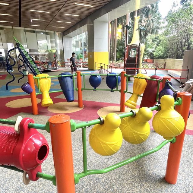 免費室內遊樂場「鯨魚花園」
