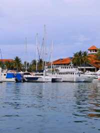 Enjoy parasailing with my grandma! Sabah