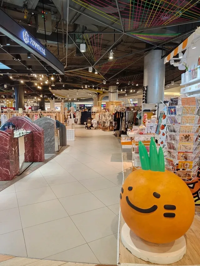 Maya Shopping mall