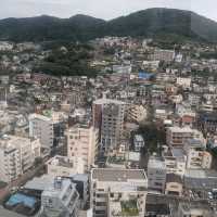 【渡らんで危なかよ】長崎名物の路面電車と、波止場の景色と、観覧車から眺める街の風景。