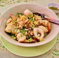 ก๋วยเตี๋ยวต้มยำ อาหารตามสั่ง เด็ดจริง