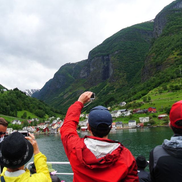 นั่งเรือชมฟยอร์ดที่ Flam, Norway