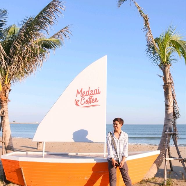 Medsai coffee Cha-am Beach 