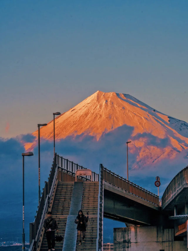 夢之橋：富士山下的詩與遠方