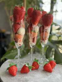 【大阪カフェ】可愛さ満点のスイーツたち🍓リピしたくなる人気店✨