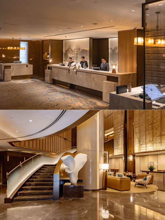 Conrad Bangkok ที่พักสุดหรู 5 ดาวใจกลางกรุงเทพ