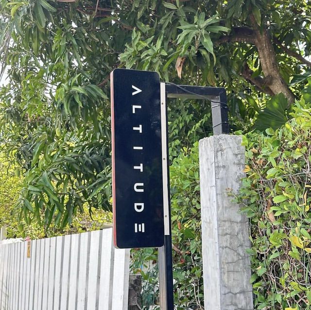 Altitude cafe