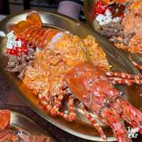 ข้าวกุ้งมังกรแกะราดมันกุ้งเยิ้มๆเจ้าดังบรรทัดทอง