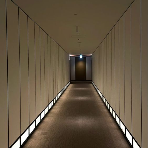 「東京安達仕酒店：奢華生活風格，多功能設施」