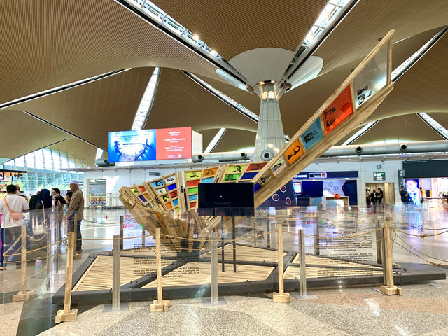 マレーシア　クアラルンプール観光　クアラルンプール国際空港は綺麗だった！