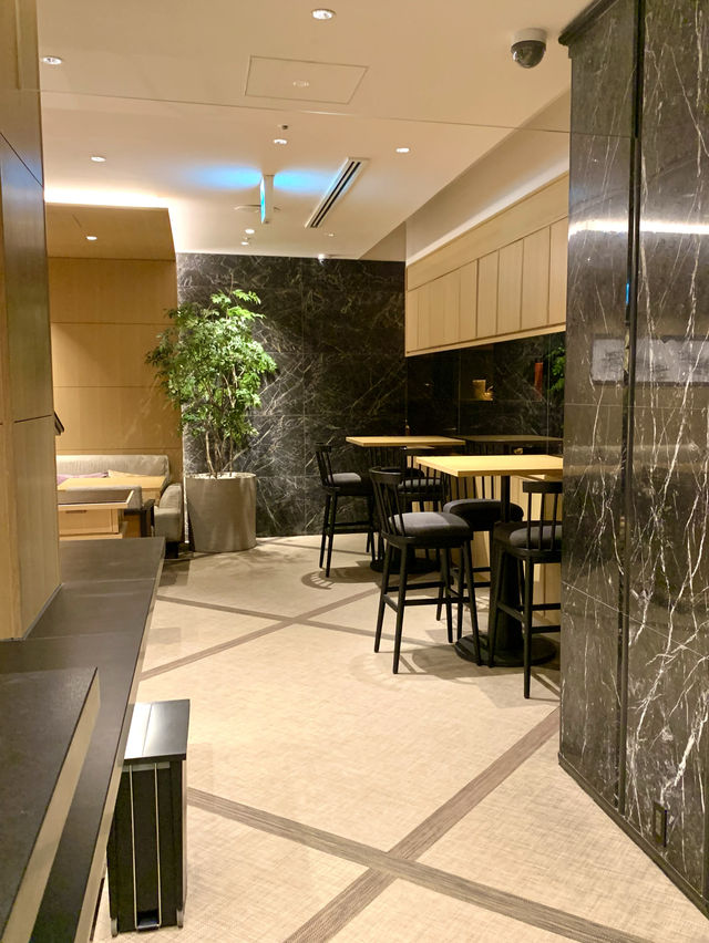 東京　東京観光　ザ・プリンス さくらタワー東京のラウンジafternoon teaは最高だぞ！