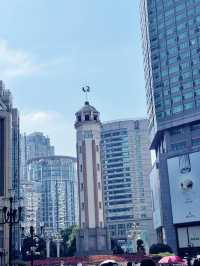 🌆《探索重慶：解放碑步行街之旅》🌆