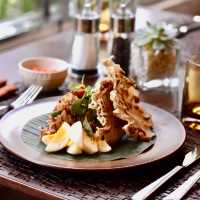 Sana Sini Restaurant 