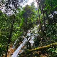 🇲🇾 Adventure Awaits: Conquer Kanching Waterfall Top